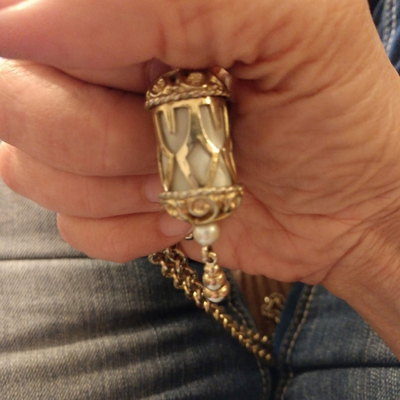 Meet your Posher, Marian - Picture 3 of 3